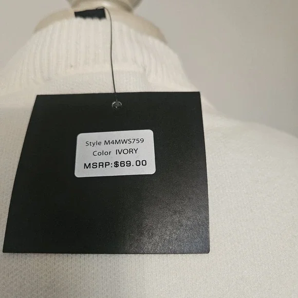 Marc New York Ladies Ivory Classic Cardigan Sweater With Gold Buttons - NWT - Picture 10 of 13